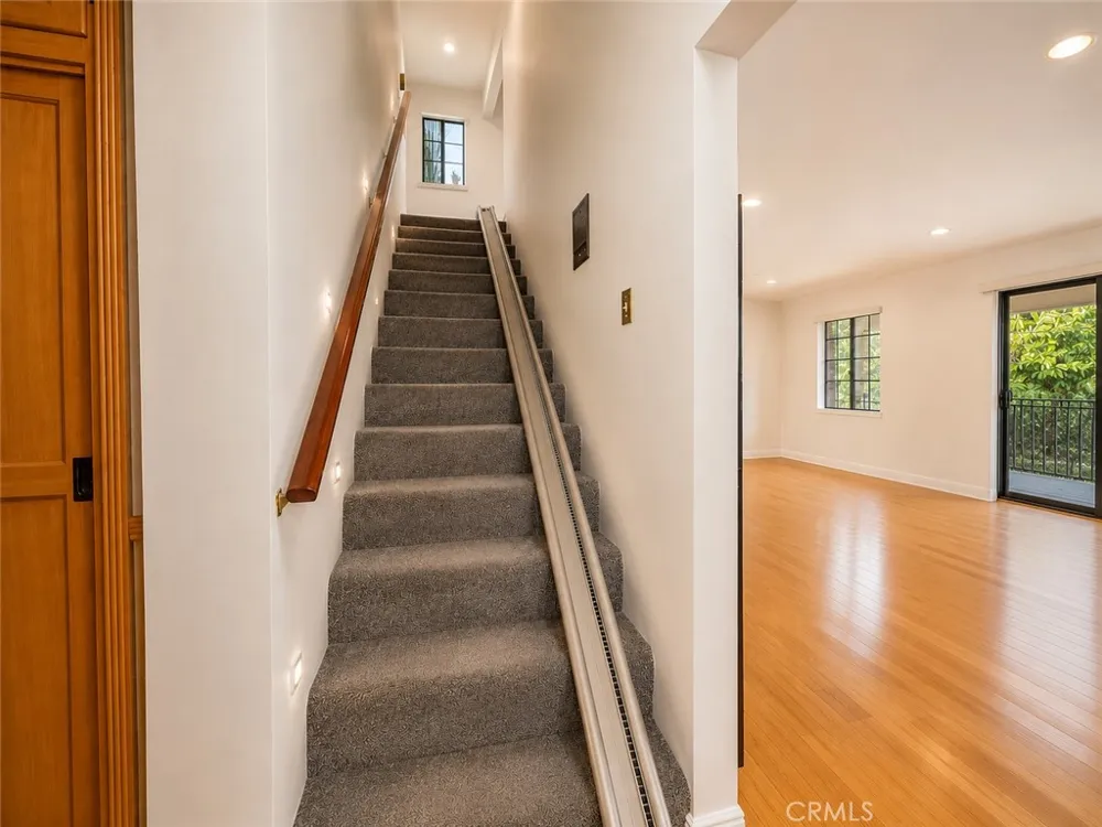 5138 Southridge Los Angeles, CA 90043