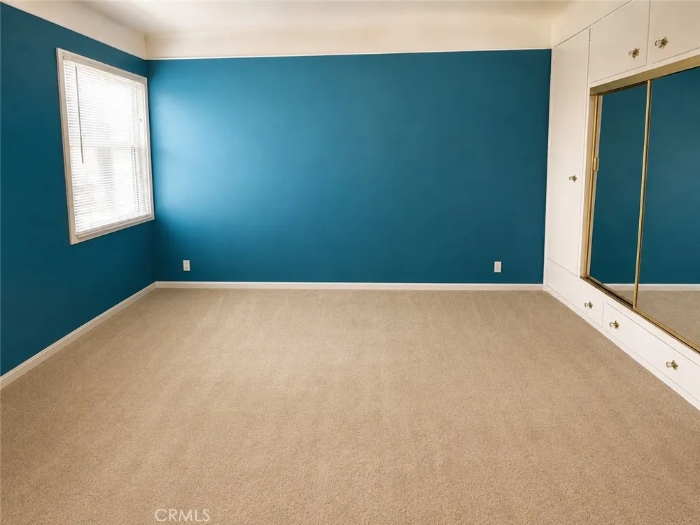 5138 Southridge Los Angeles, CA 90043