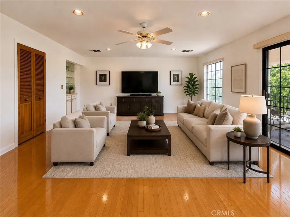5138 Southridge Los Angeles, CA 90043