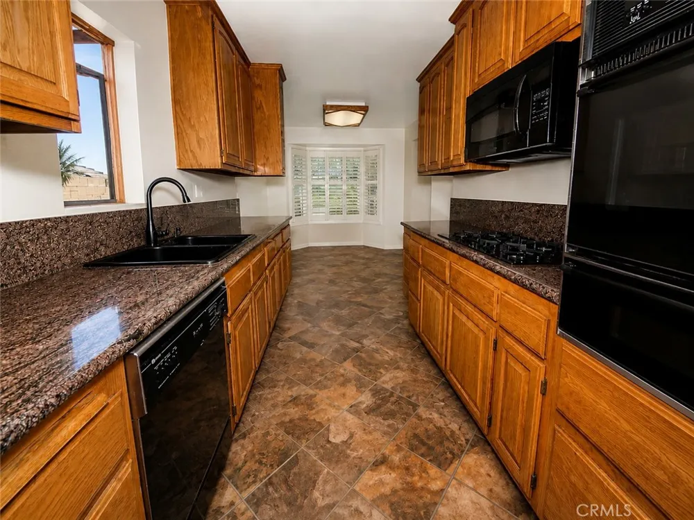 5138 Southridge Los Angeles, CA 90043
