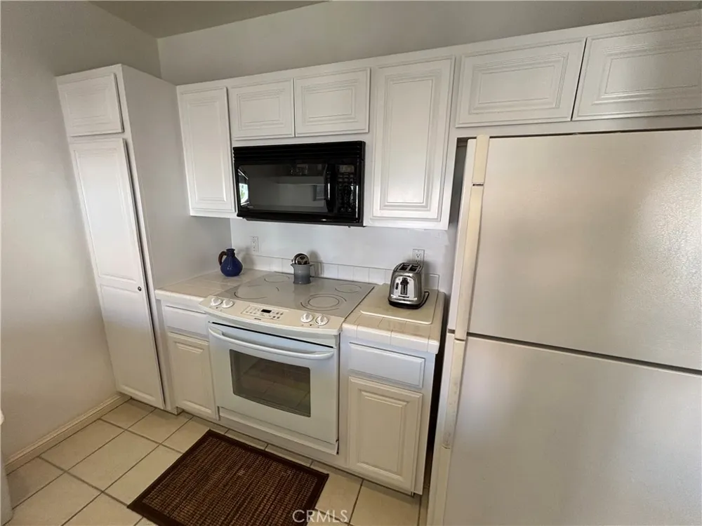 50 Playa Azul Avalon, CA 90704