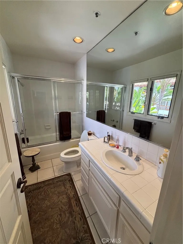 50 Playa Azul Avalon, CA 90704