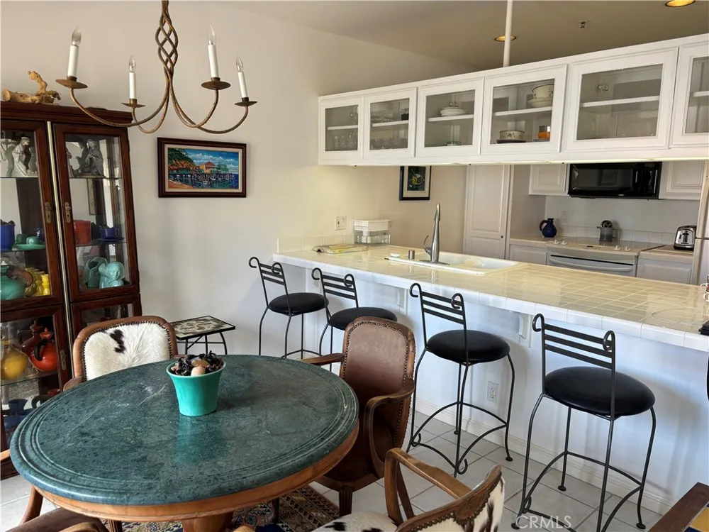 50 Playa Azul Avalon, CA 90704