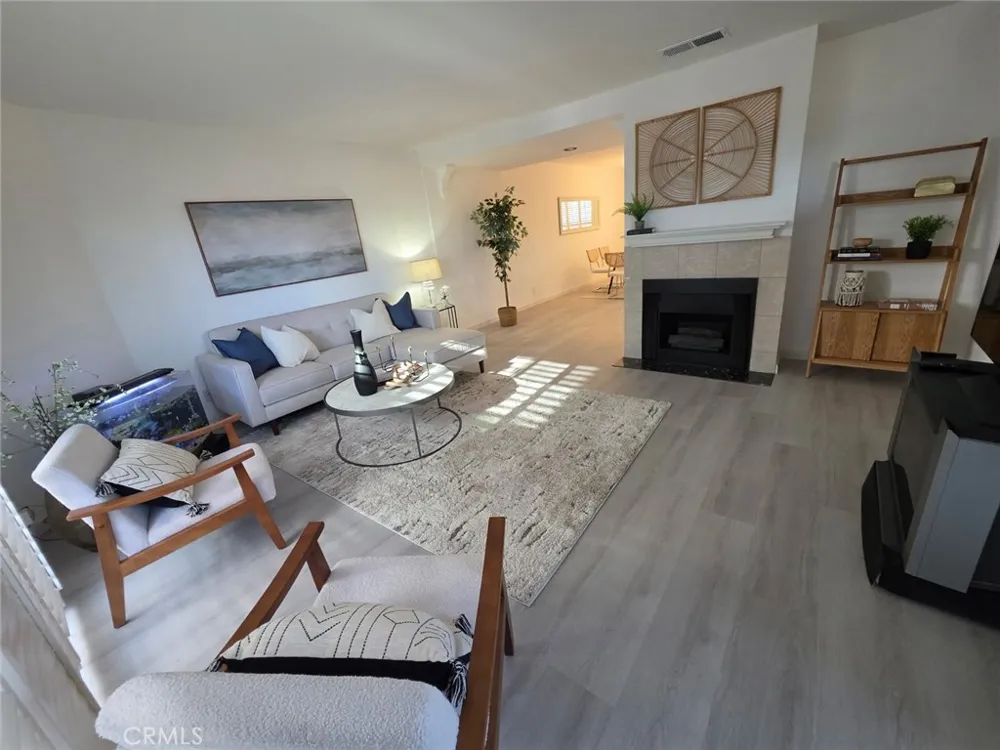 17040 Downey #A Bellflower, CA 90706