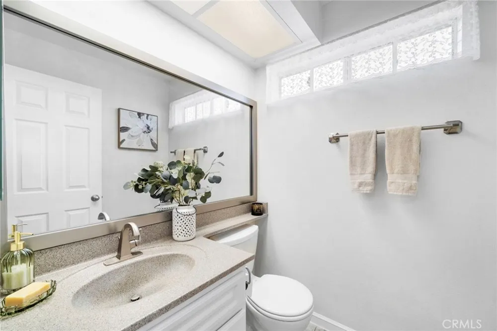 17040 Downey #A Bellflower, CA 90706