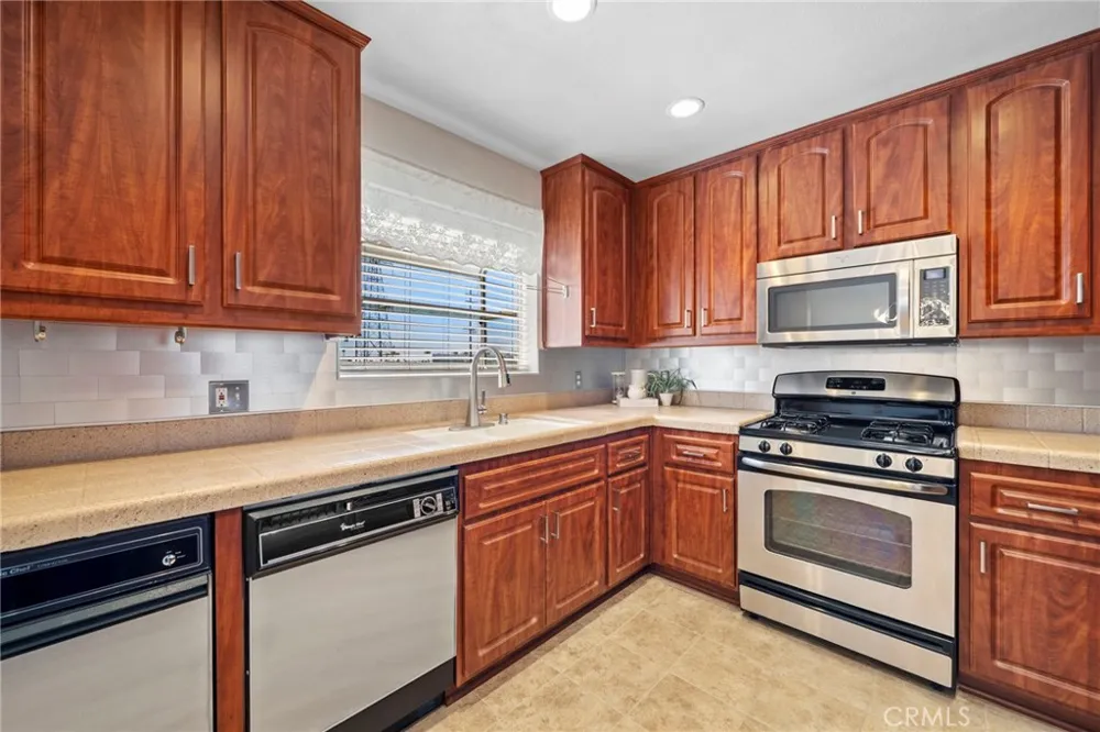 17040 Downey #A Bellflower, CA 90706
