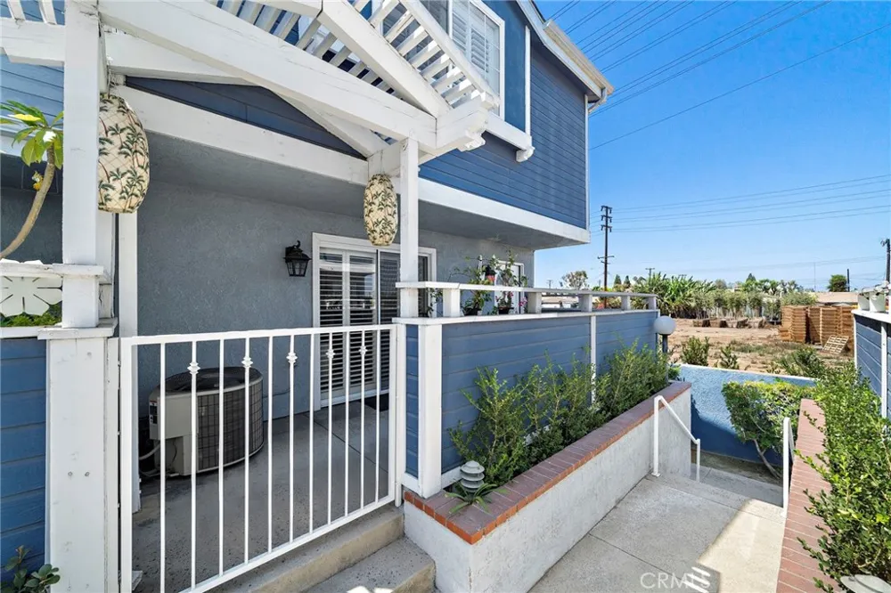 17040 Downey #A Bellflower, CA 90706