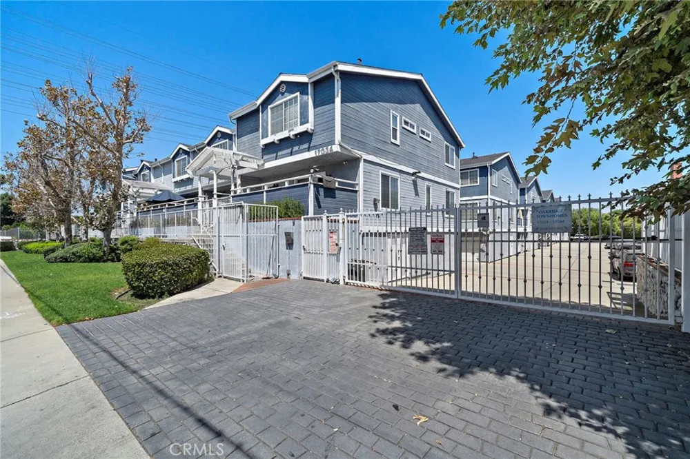 17040 Downey #A Bellflower, CA 90706