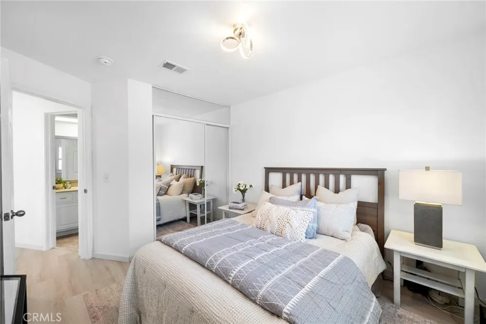 17040 Downey #A Bellflower, CA 90706