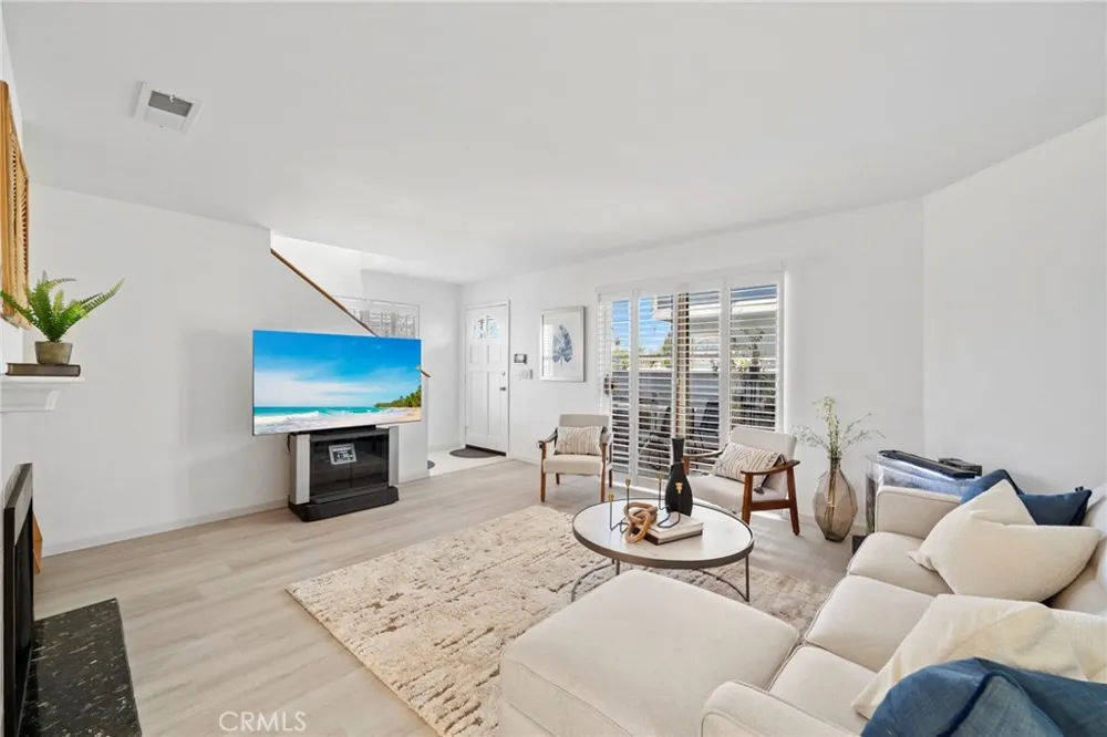 17040 Downey #A Bellflower, CA 90706