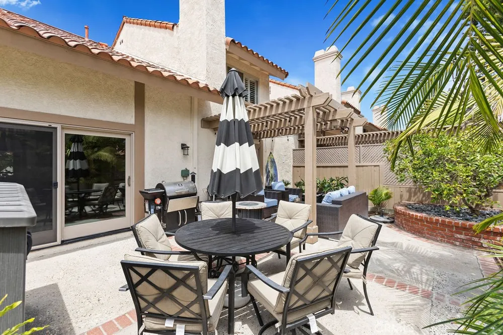 20932 Coastview Lane Huntington Beach, CA 92648