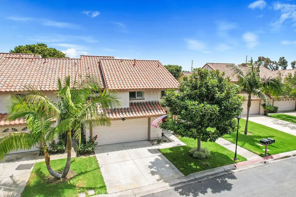 20932 Coastview Lane Huntington Beach, CA 92648