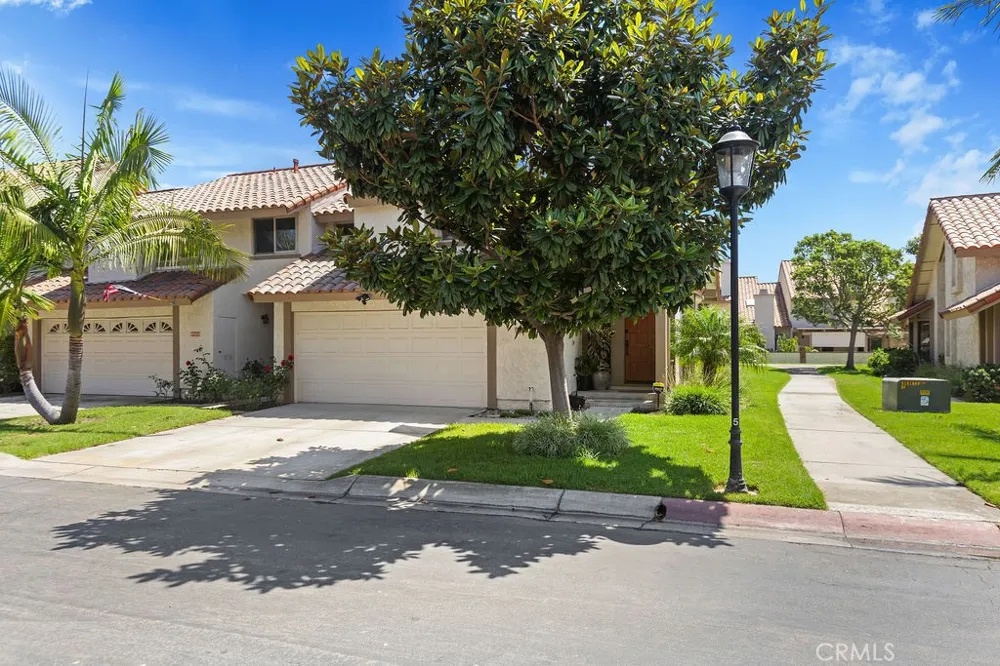 20932 Coastview Lane Huntington Beach, CA 92648