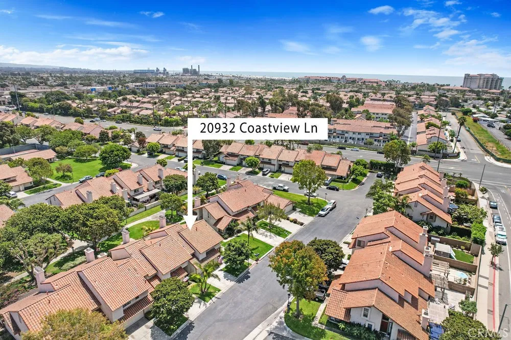 20932 Coastview Lane Huntington Beach, CA 92648