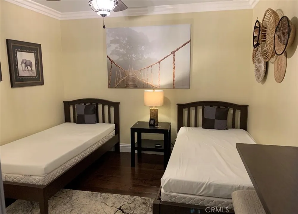 7885 Moonmist Huntington Beach, CA 92648