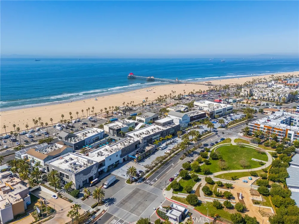 7885 Moonmist Huntington Beach, CA 92648