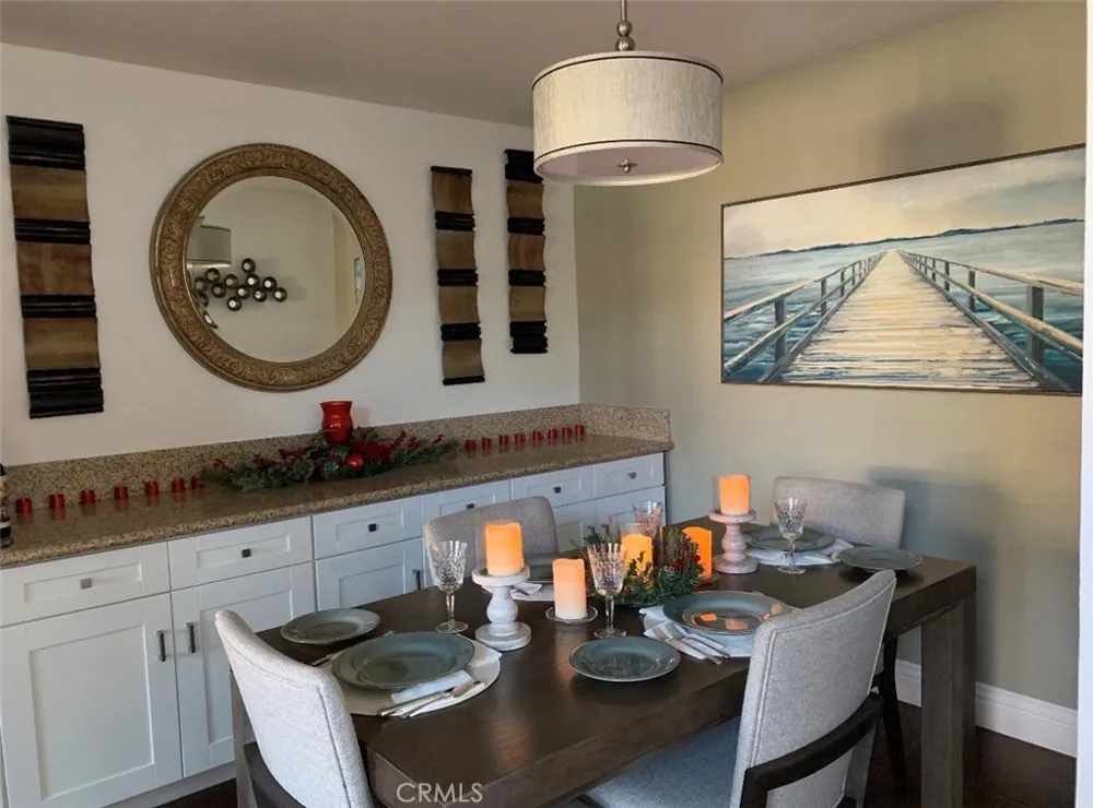 7885 Moonmist Huntington Beach, CA 92648