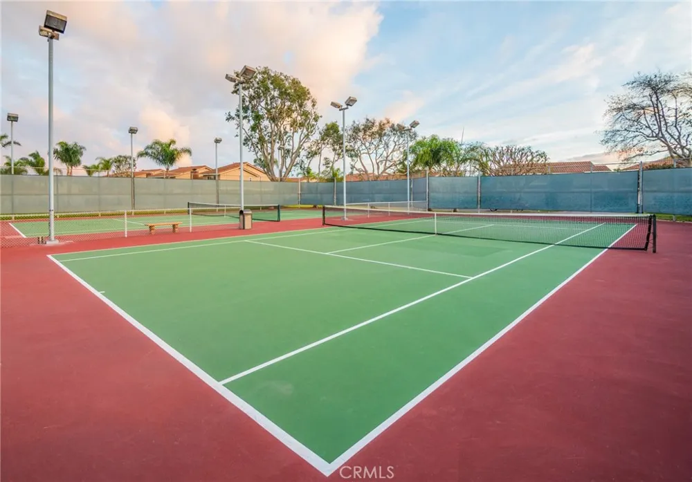 7885 Moonmist Huntington Beach, CA 92648