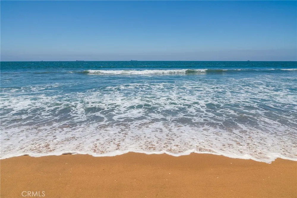 7885 Moonmist Huntington Beach, CA 92648