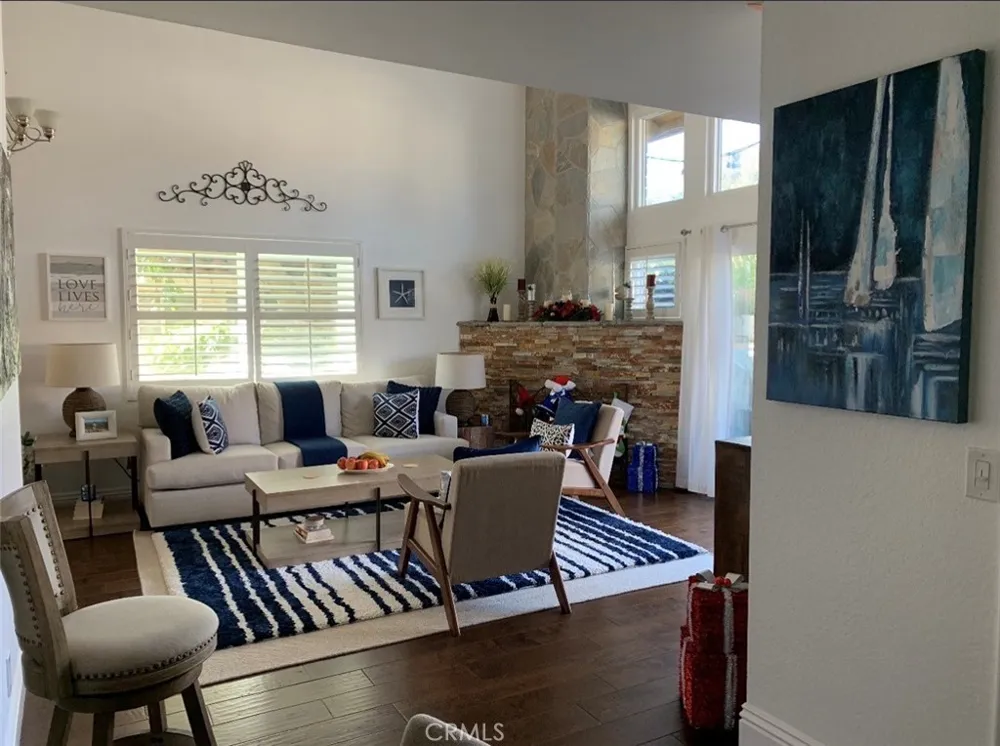 7885 Moonmist Huntington Beach, CA 92648