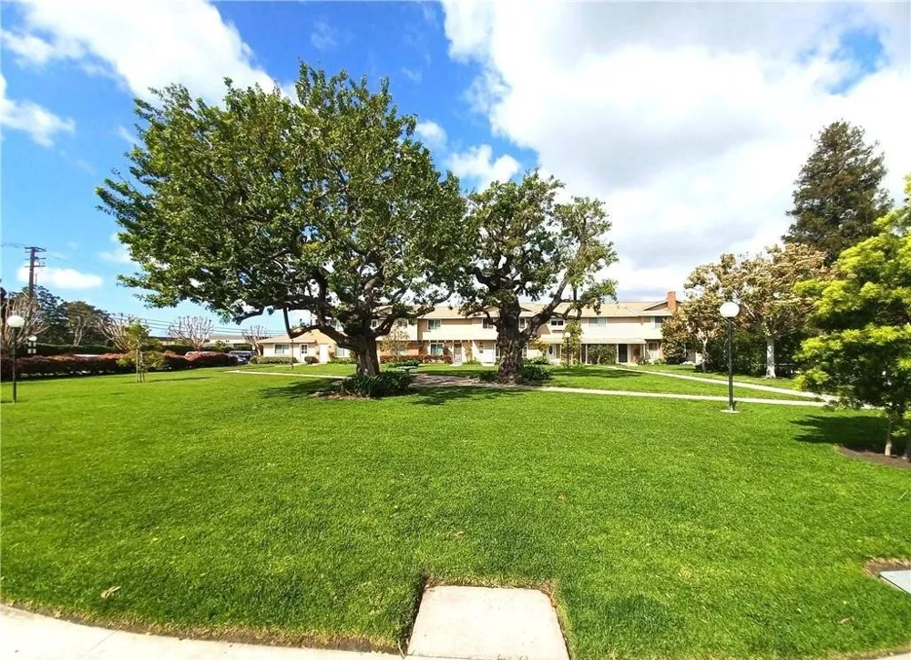 11820 Gloxinia Fountain Valley, CA 92708