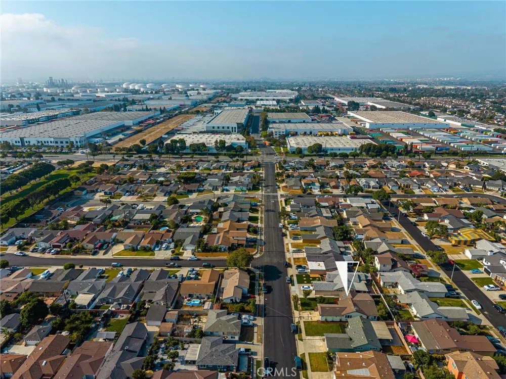 22109 Bonita Carson, CA 90745