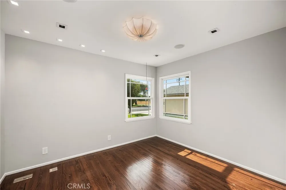 22109 Bonita Carson, CA 90745