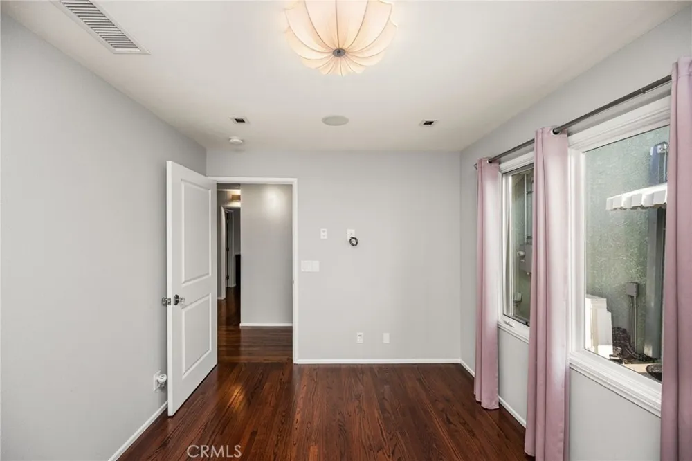 22109 Bonita Carson, CA 90745