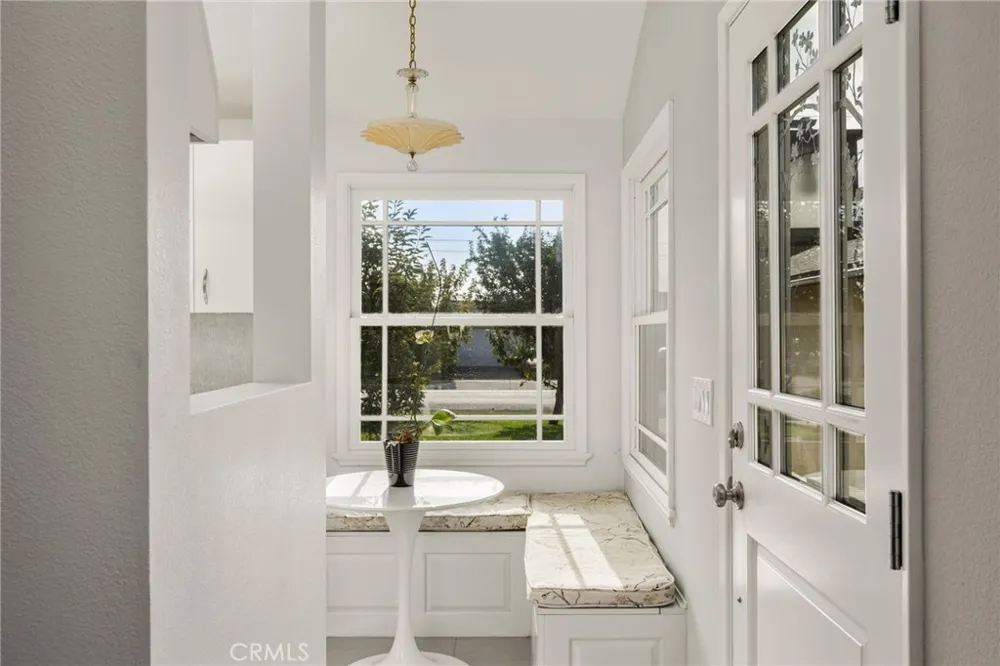 22109 Bonita Carson, CA 90745