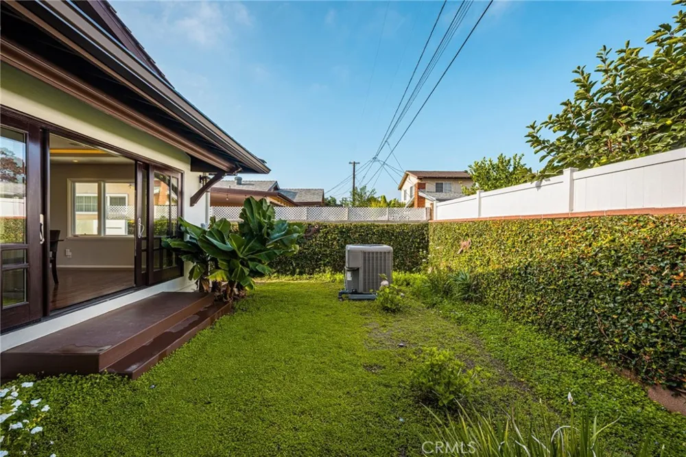 22109 Bonita Carson, CA 90745