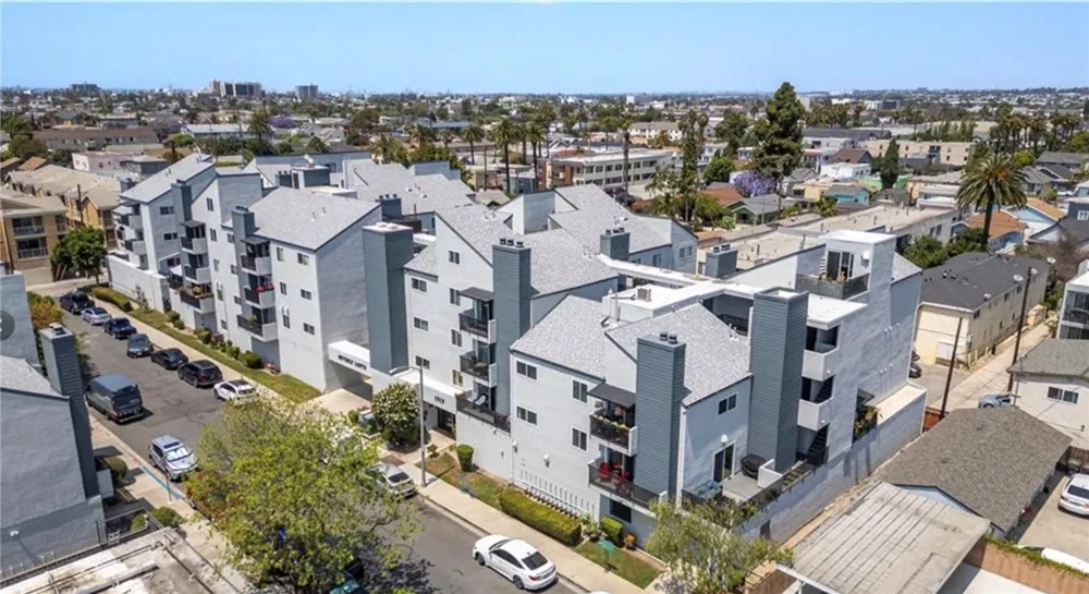 1919 E Beverly Way #113 Long Beach, CA 90802