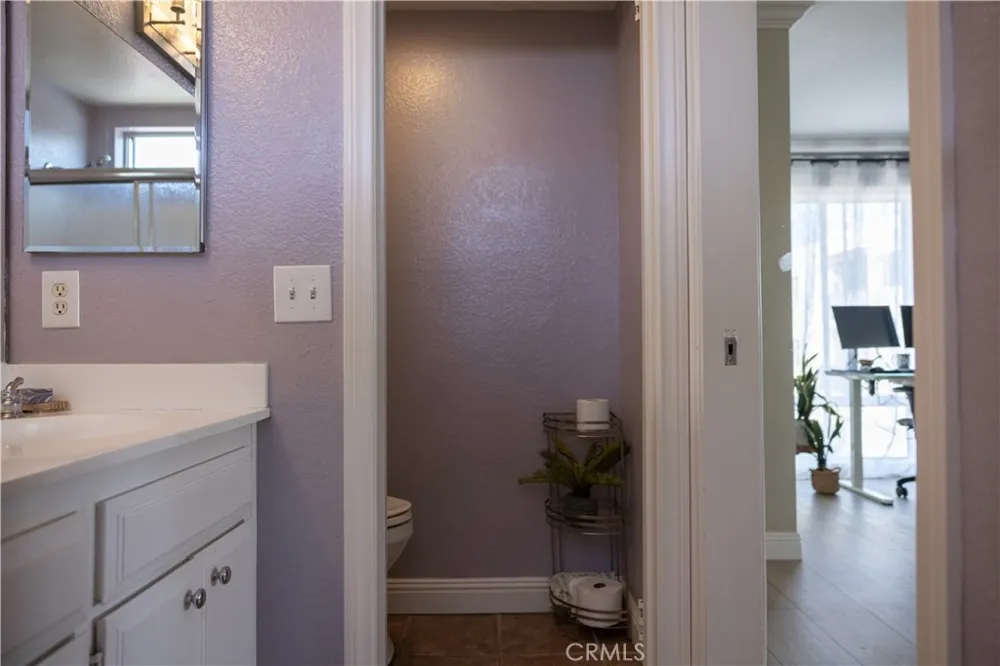 1919 E Beverly Way #113 Long Beach, CA 90802