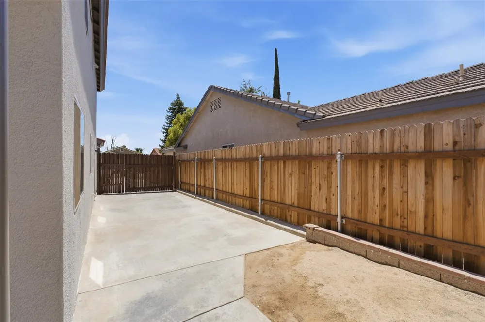8400 Winlock Bakersfield, CA 93312