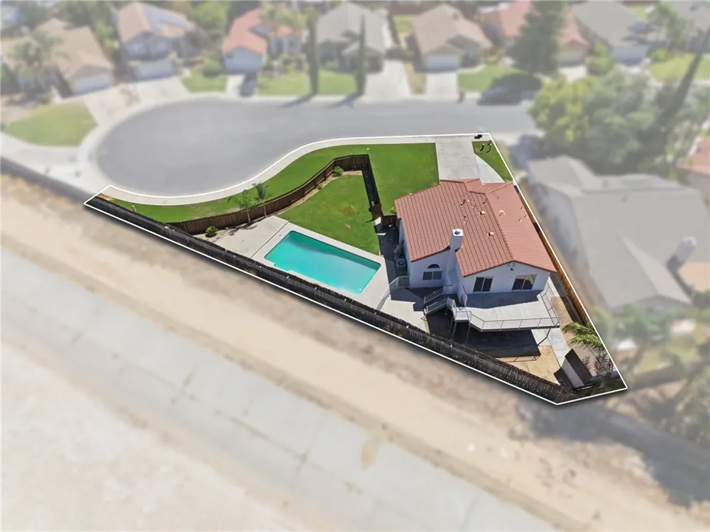 8400 Winlock Bakersfield, CA 93312