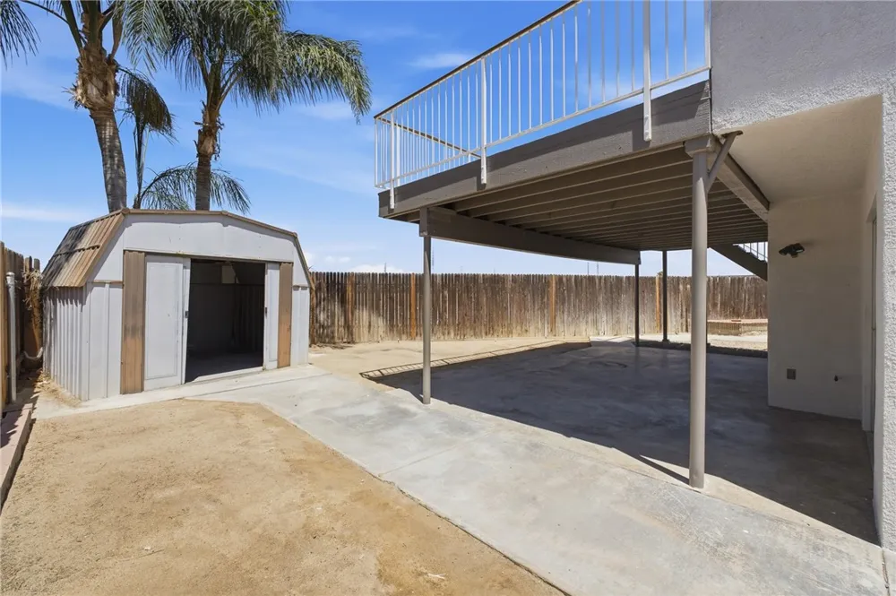 8400 Winlock Bakersfield, CA 93312