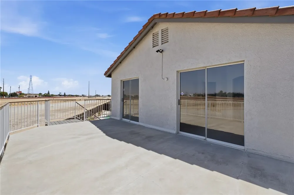 8400 Winlock Bakersfield, CA 93312
