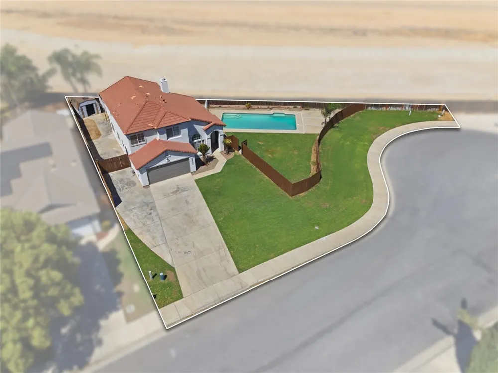8400 Winlock Bakersfield, CA 93312
