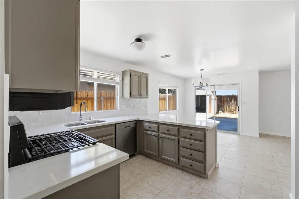 8400 Winlock Bakersfield, CA 93312