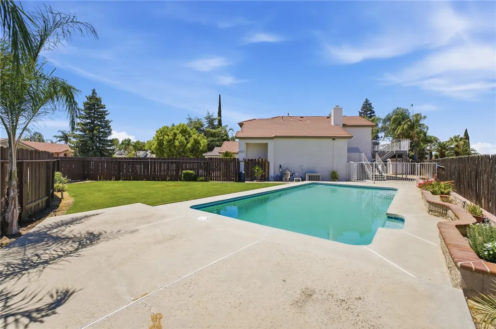 8400 Winlock Bakersfield, CA 93312