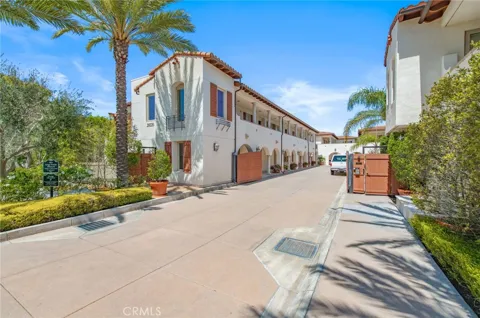 28220 Highridge #204