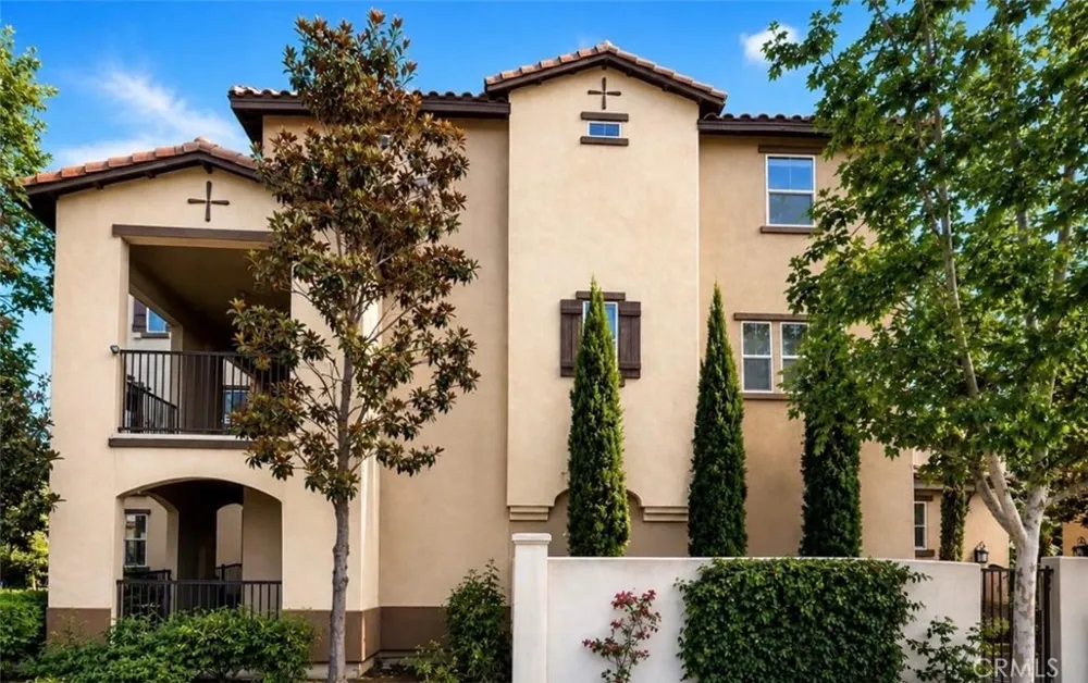 120 S Pacific  Ave #34 Santa Ana, CA 92703