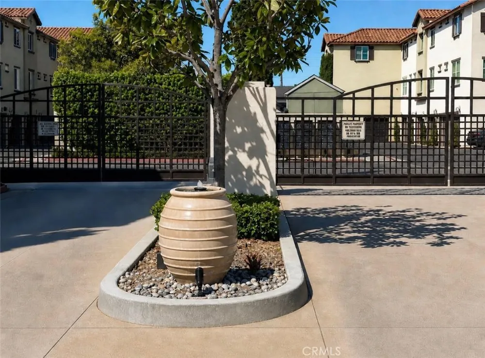 120 S Pacific  Ave #34 Santa Ana, CA 92703