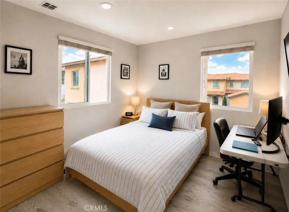 120 S Pacific  Ave #34 Santa Ana, CA 92703