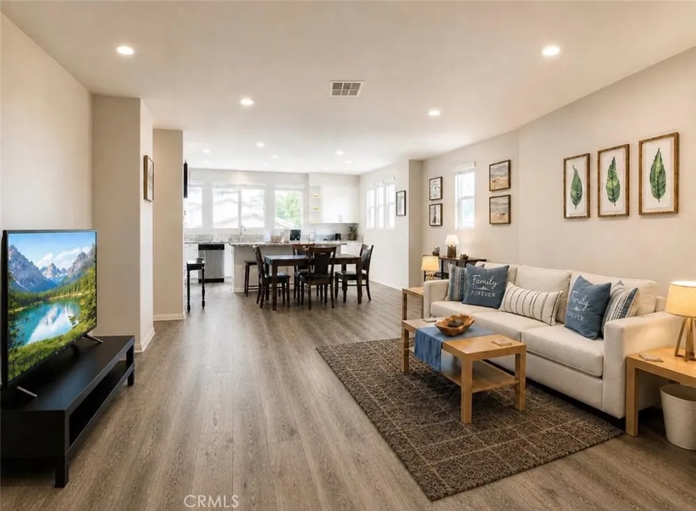 120 S Pacific  Ave #34 Santa Ana, CA 92703