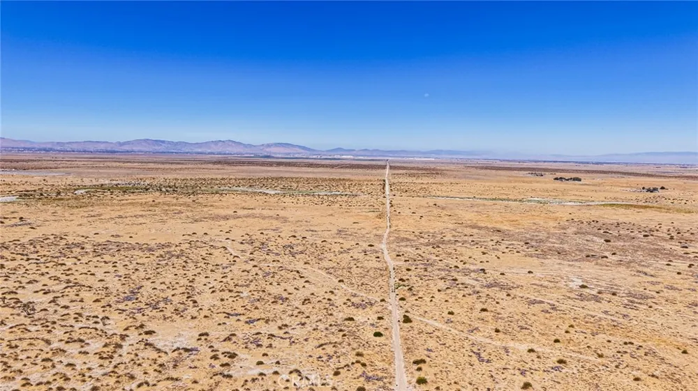 12022 E Avenue Palmdale, CA 93591