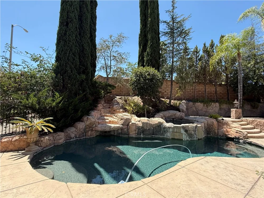 1756 Sandtrap Drive Corona, CA 92883