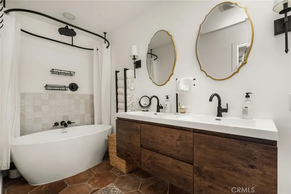 24725 Santa Clara #10 Dana Point, CA 92629