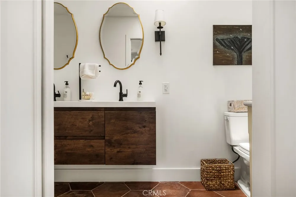 24725 Santa Clara #10 Dana Point, CA 92629