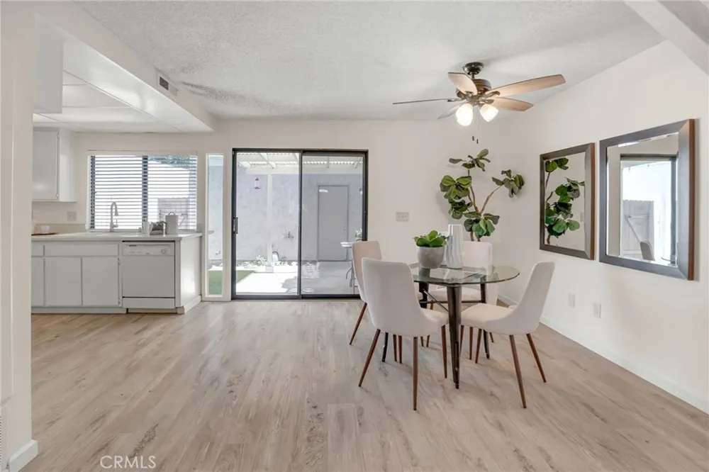 2155 W Banbury Circle Anaheim, CA 92804