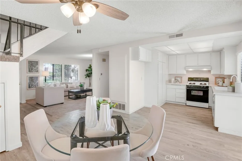 2155 W Banbury Circle Anaheim, CA 92804
